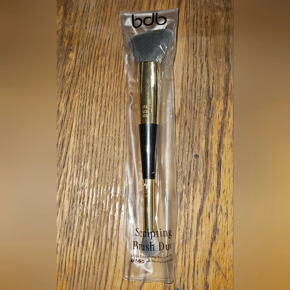 Billion Dollar Brows Sculpting Brush Duo BNIB